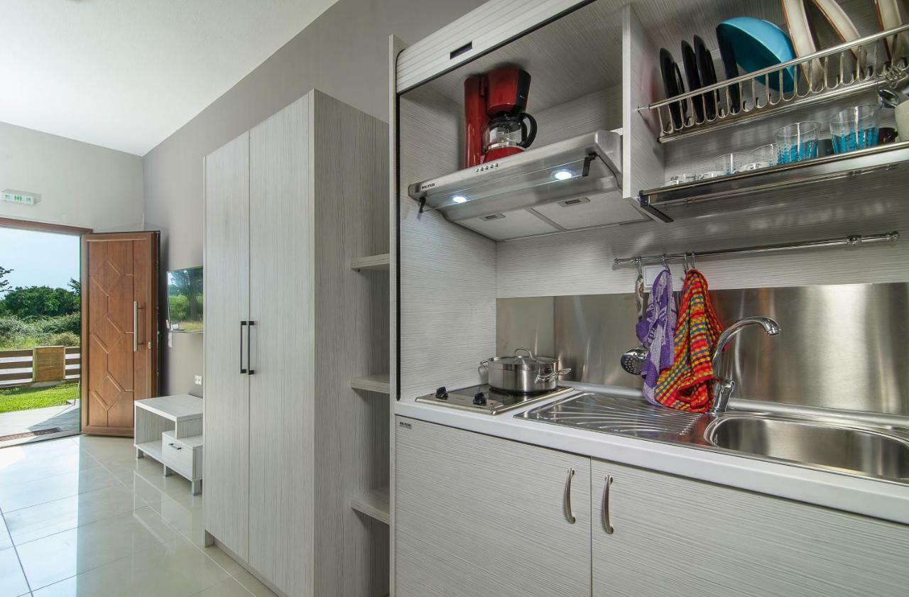 Luxury Apartments Marianna Neos Marmaras Bagian luar foto