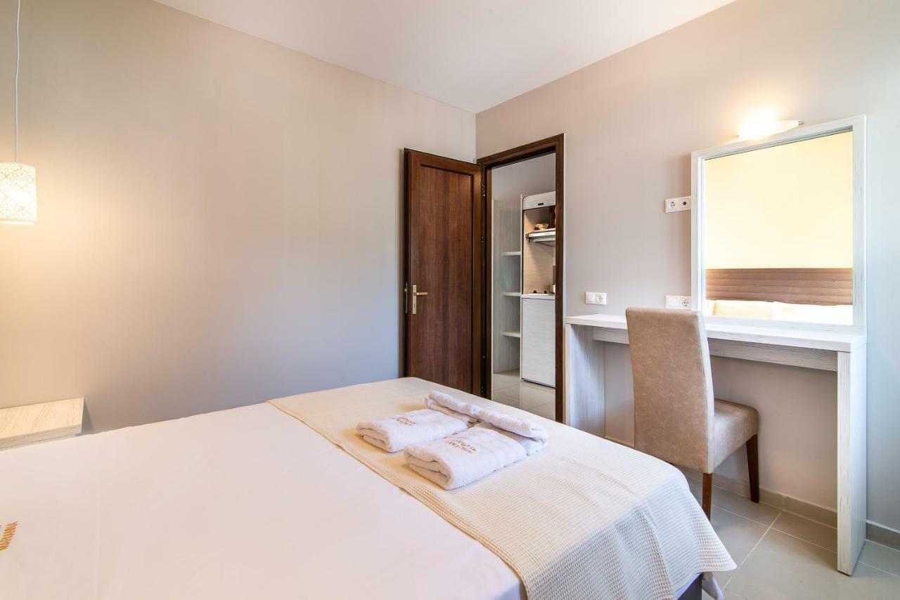 Luxury Apartments Marianna Neos Marmaras Bagian luar foto