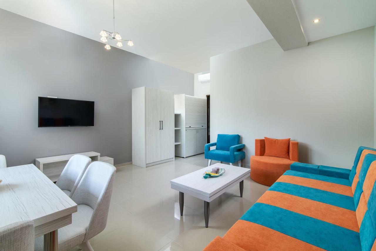 Luxury Apartments Marianna Neos Marmaras Bagian luar foto