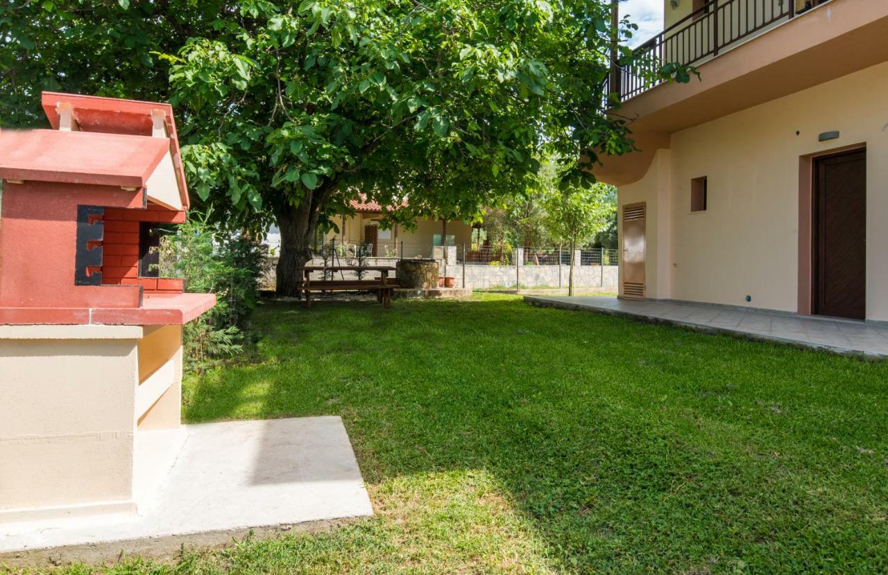 Luxury Apartments Marianna Neos Marmaras Bagian luar foto