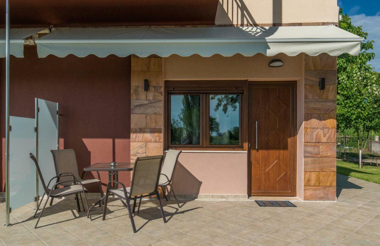 Luxury Apartments Marianna Neos Marmaras Bagian luar foto